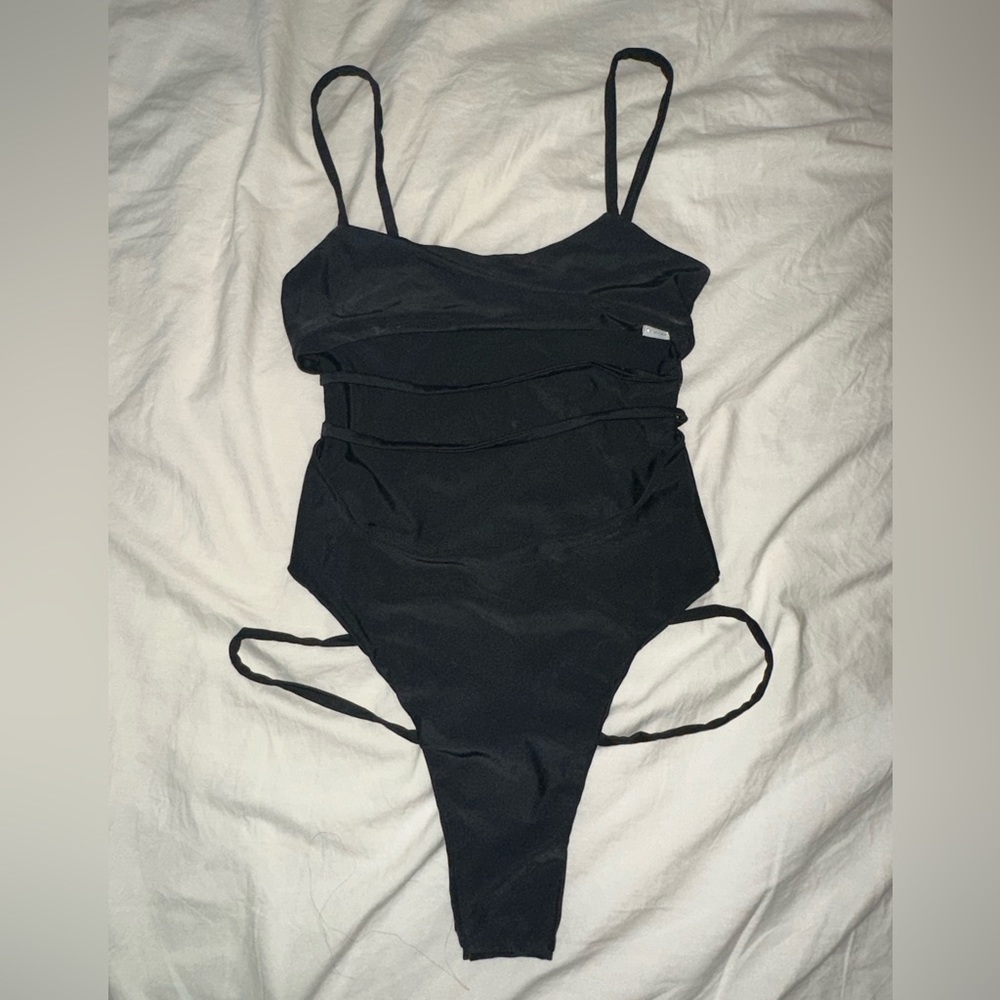 h polly black one piece swimsuit